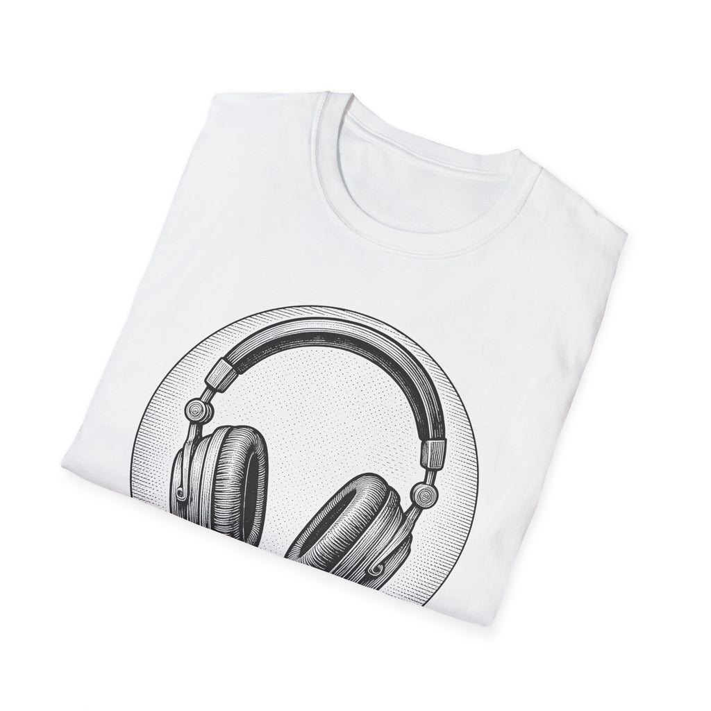 Headphones BW T-Shirt