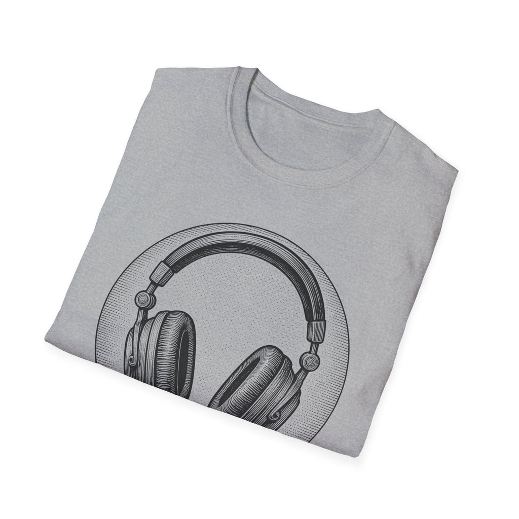 Headphones BW T-Shirt
