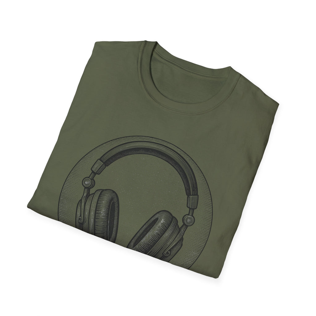 Headphones BW T-Shirt